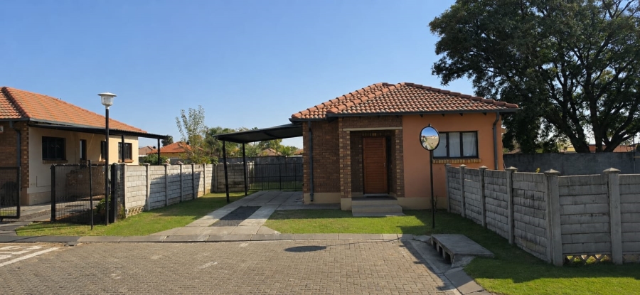 3 Bedroom Property for Sale in Waterval East North West